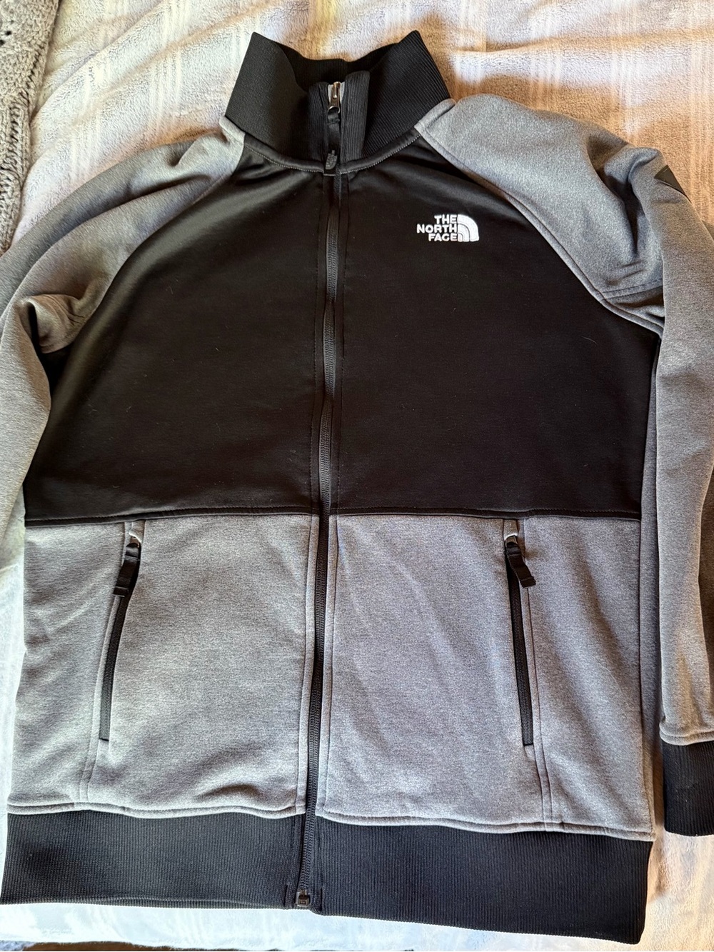 The North Face Two-Tone Black & Gray Lightweight Zip Jacket